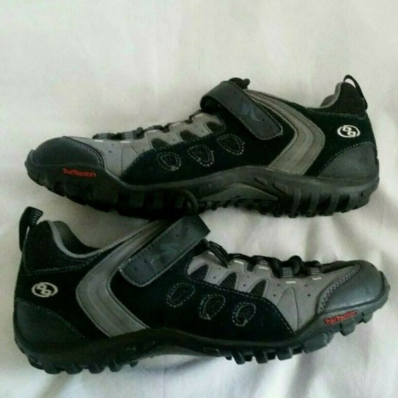 specialized trail traction shoes